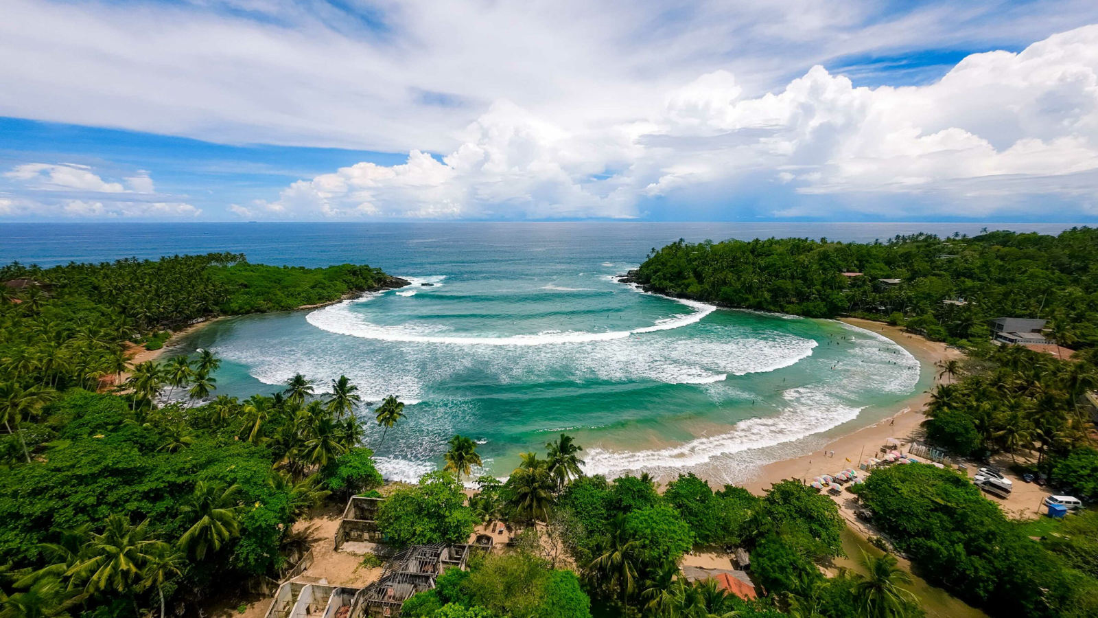 Hiriketiya Beach in Sri Lanka